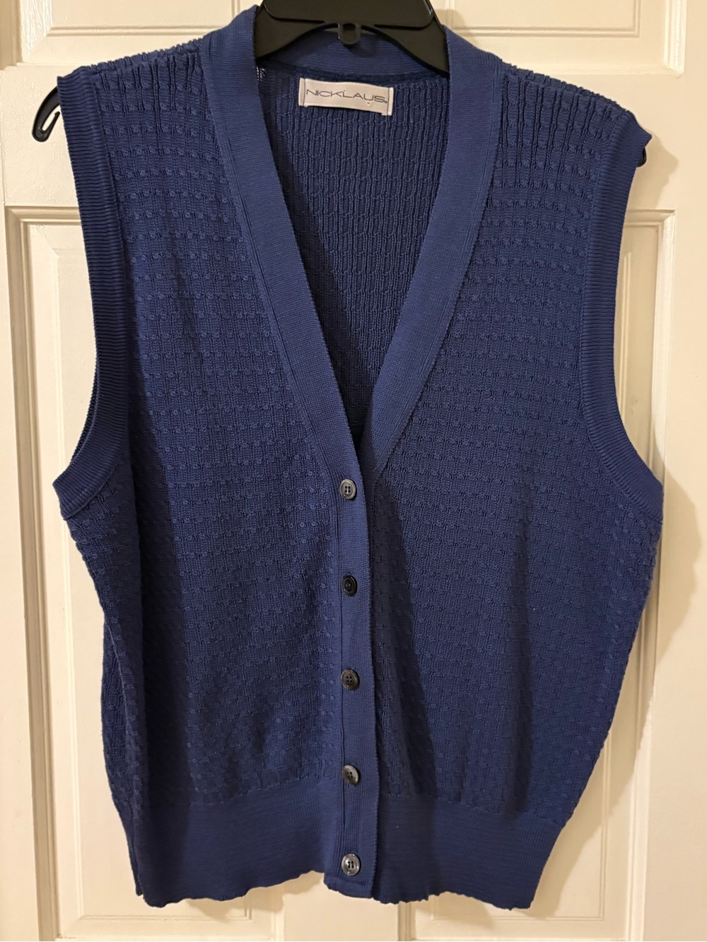 Noklaus Women's Sleeveless Button-Up Knit Vest - Blue